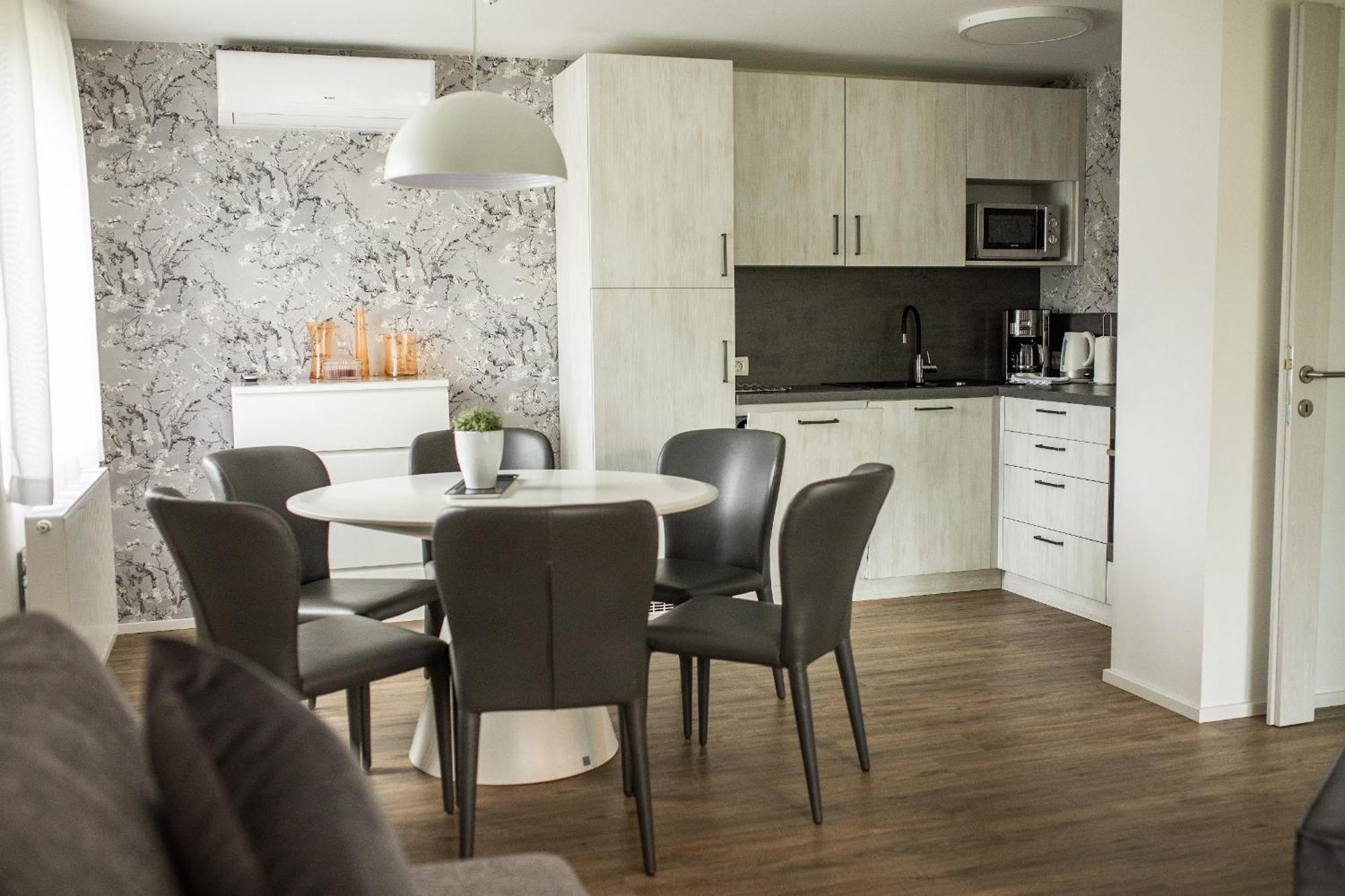 Apartments Villa Annamaria Блед Екстериор снимка
